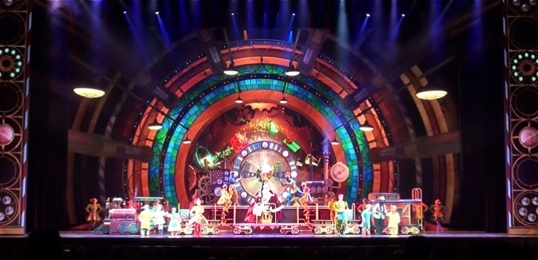 Grand stage